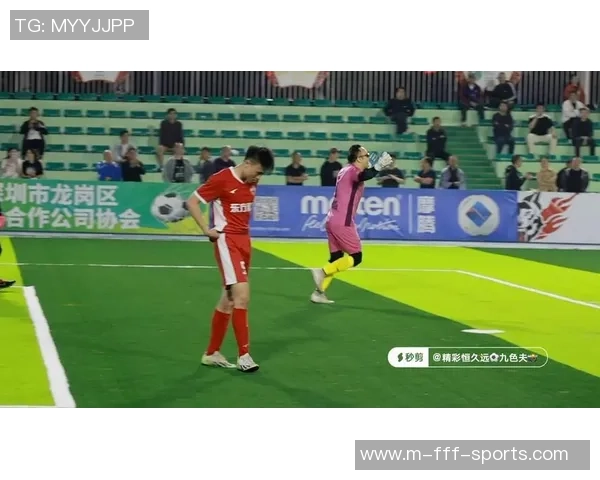 疯狂足球解说视频带你领略精彩瞬间与球场背后的故事