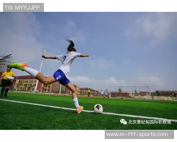 足球基本技术解析与提升方法探讨助你成为场上明星