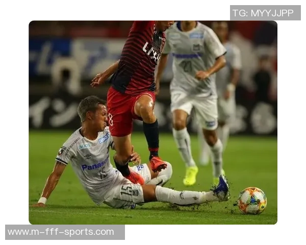 足球大师传奇换队之路揭秘球员转会背后的故事与挑战 足球大师传奇换队之路揭秘球员转会背后的故事与挑战