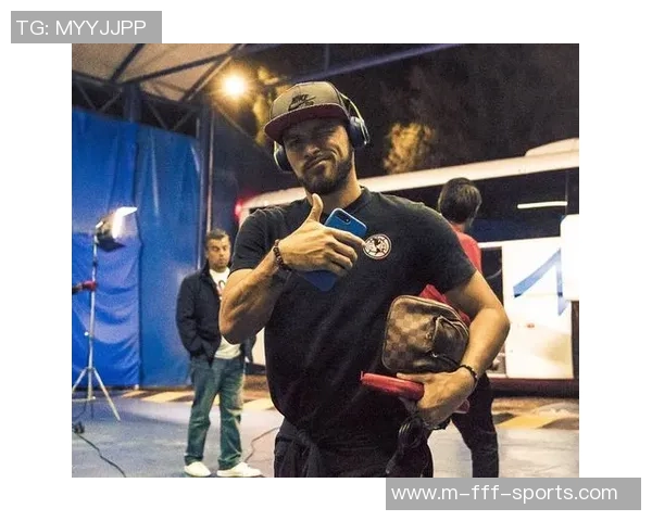 足球队长袜的魅力与功能解析让你的球场表现更上一层楼